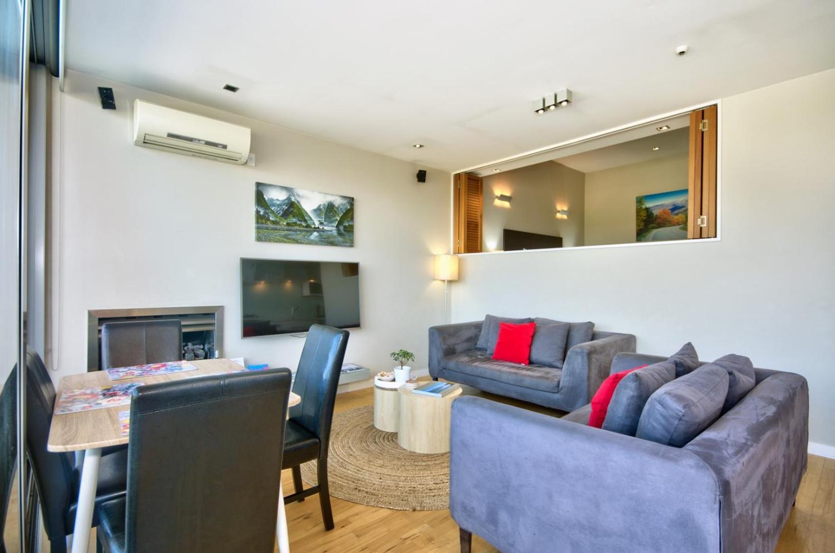 Pure Retreat Lake Views Куийнстаун Екстериор снимка